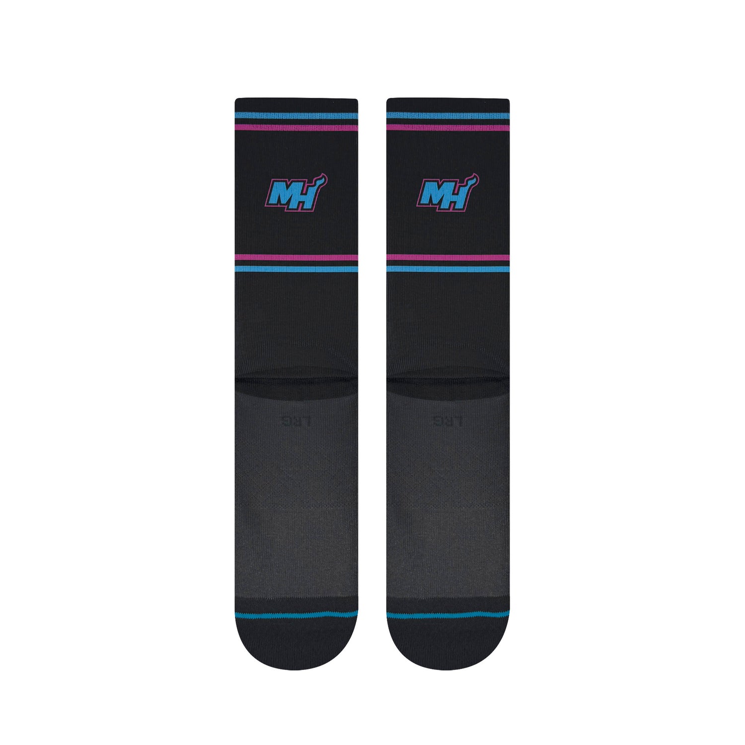 A556D25MIA_MUL_3_1764552765